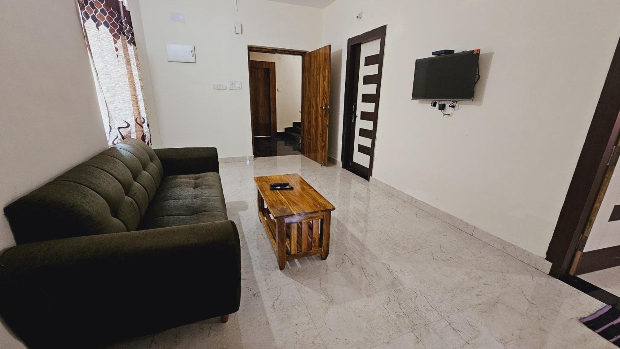 Vensa Homestay Puri Exterior foto